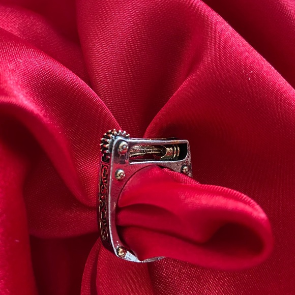 Gear Steampunk Ring - Picture 2 of 9